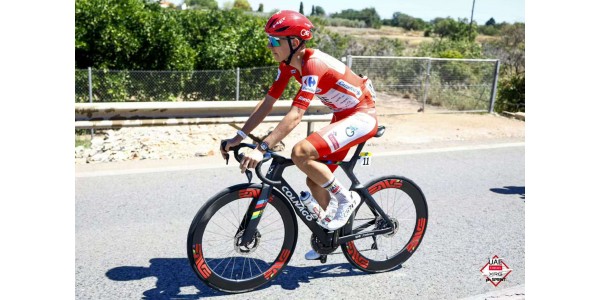 La Vuelta a España rimane avvincente; con il ritiro del campione, chi emergerà? La Vuelta a España rimane avvincente; con il ritiro del campione, chi emergerà?